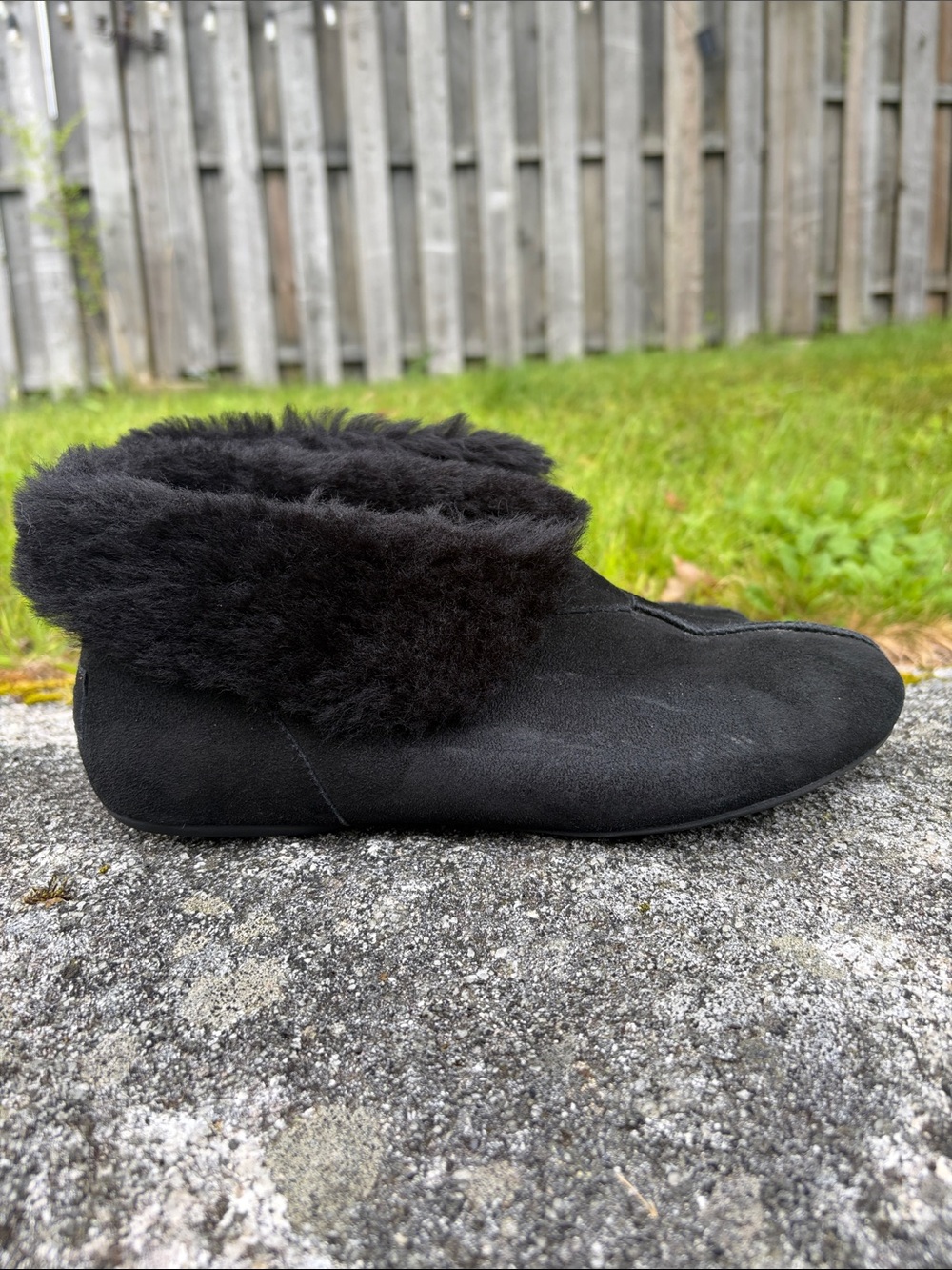 UGG Nerine bootie slippers in black lamb suede with sheepskin cuff women’s sz 8